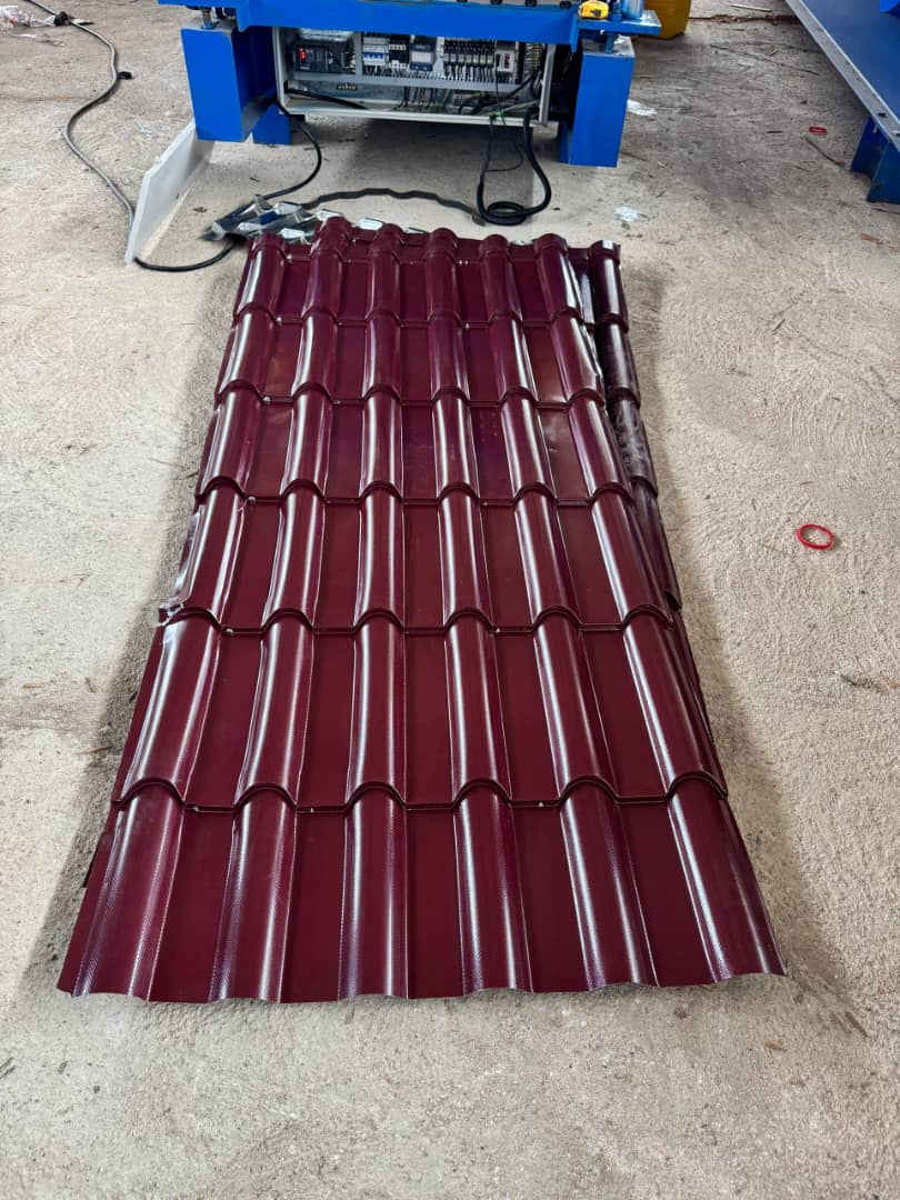 Tole Tuile Tile Profile